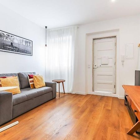 Vita Portucale ! Bright Campo Ourique W/ Terrace Lisbon Exterior photo
